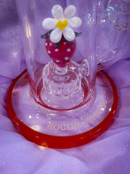 🍓 Strawberry Patch Bong