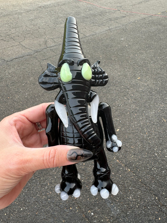 Monster Elephant Pipe