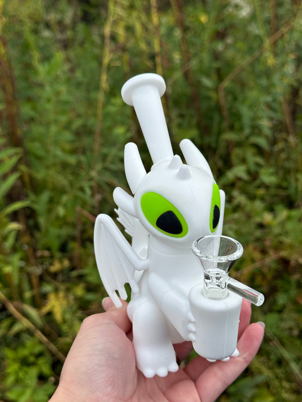 Unbreakable Dragon Bong